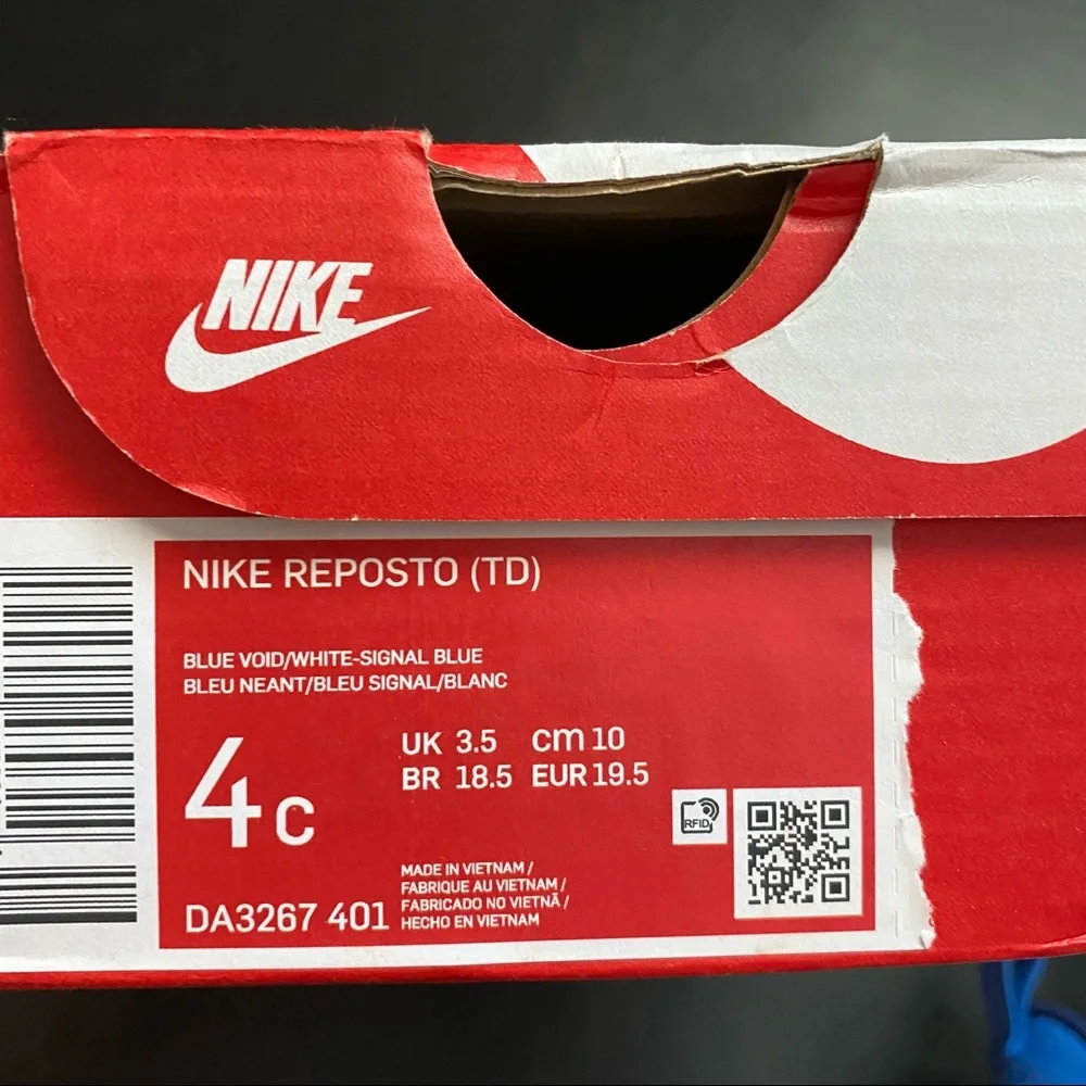 New Nike Reposto TD sneakers infant size 4